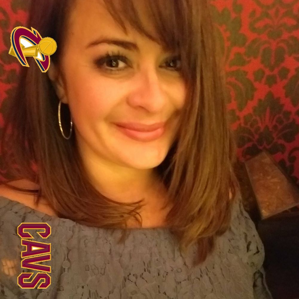 Meet your Posher, Azra